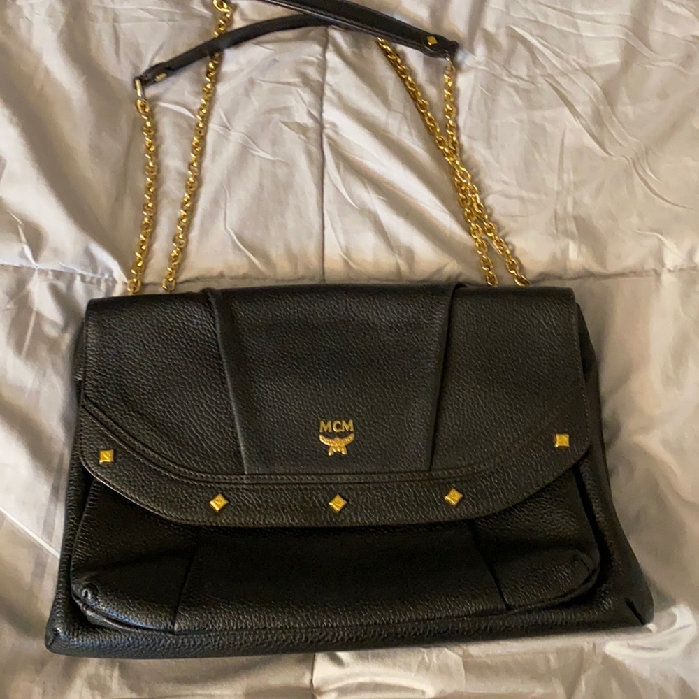 Mcm studded flap